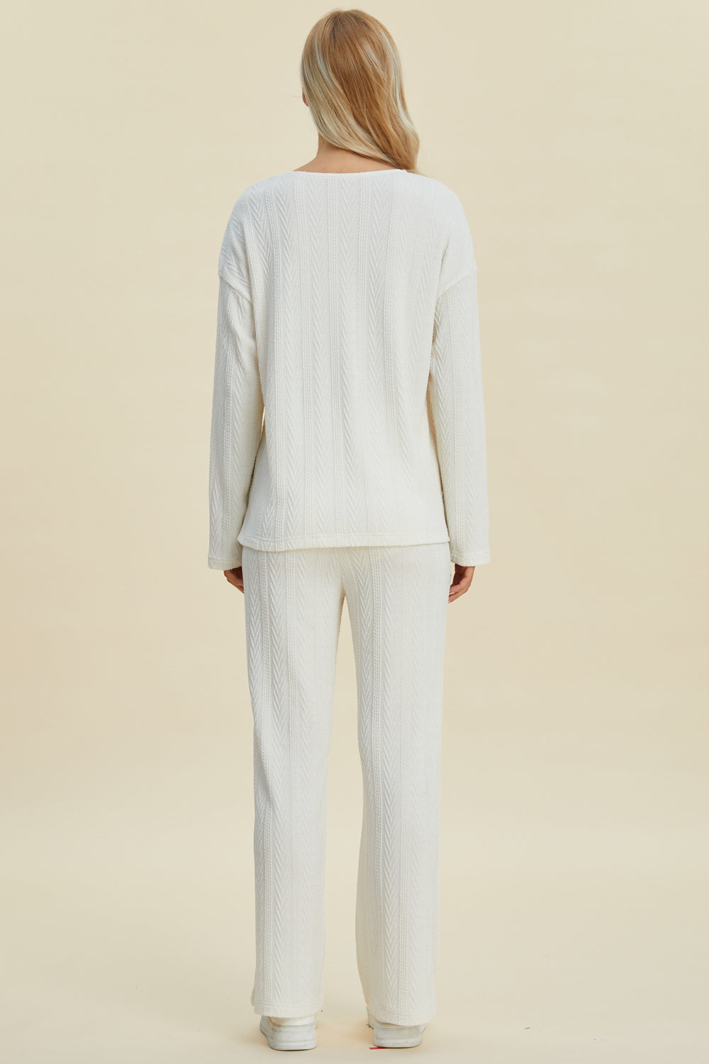Ensemble haut à manches longues et pantalon en tricot torsadé Double Take Full Size