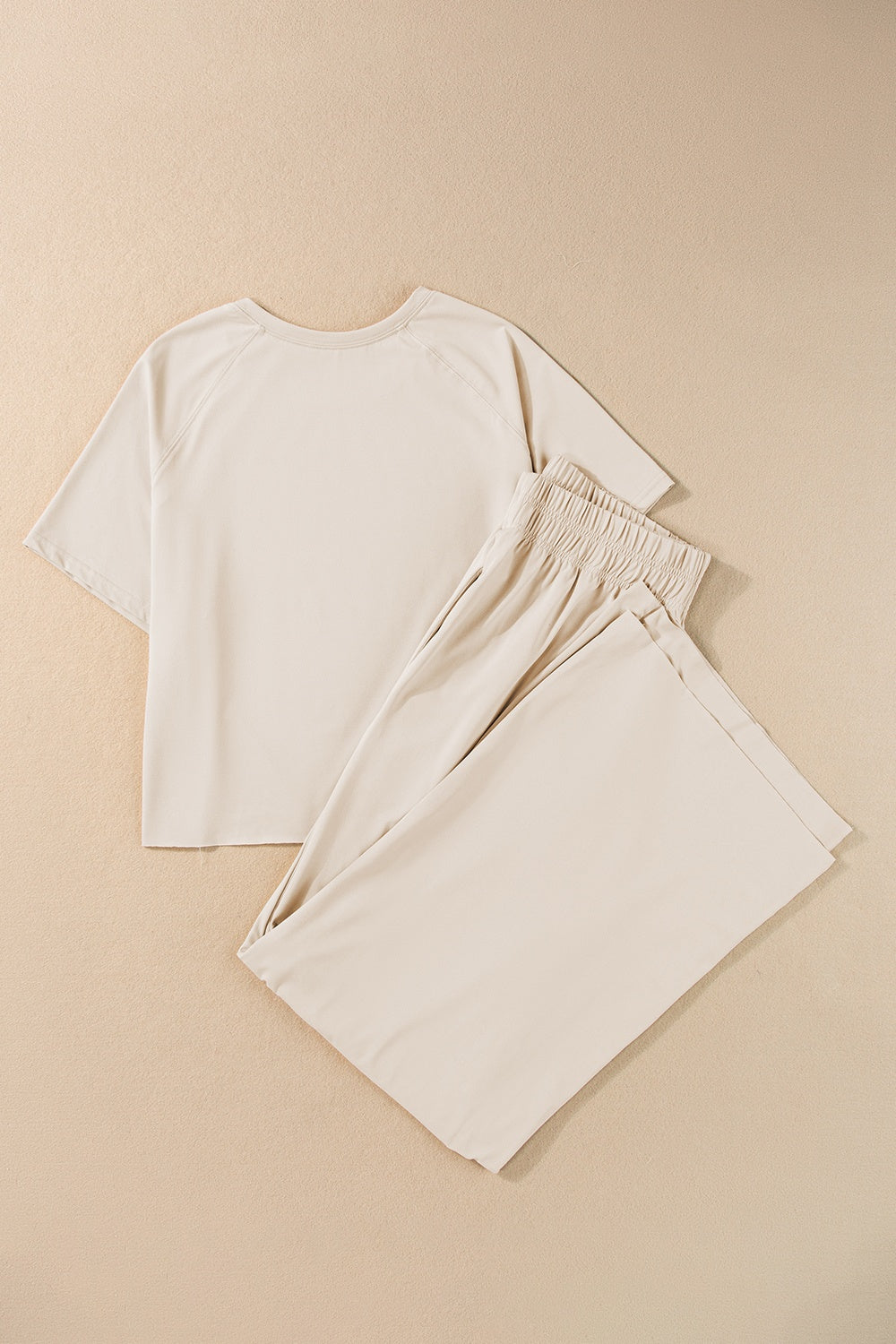 Ensemble haut à manches courtes et pantalon à col rond