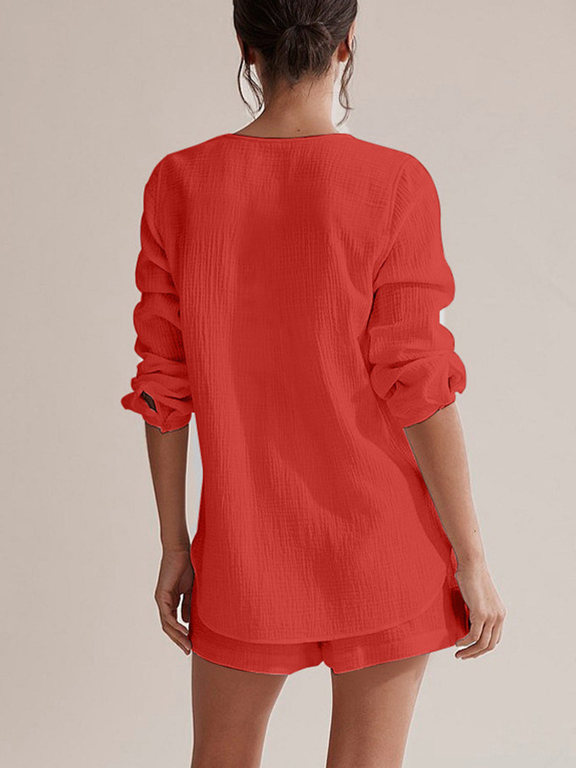 Ensemble haut à manches longues et short crantés
