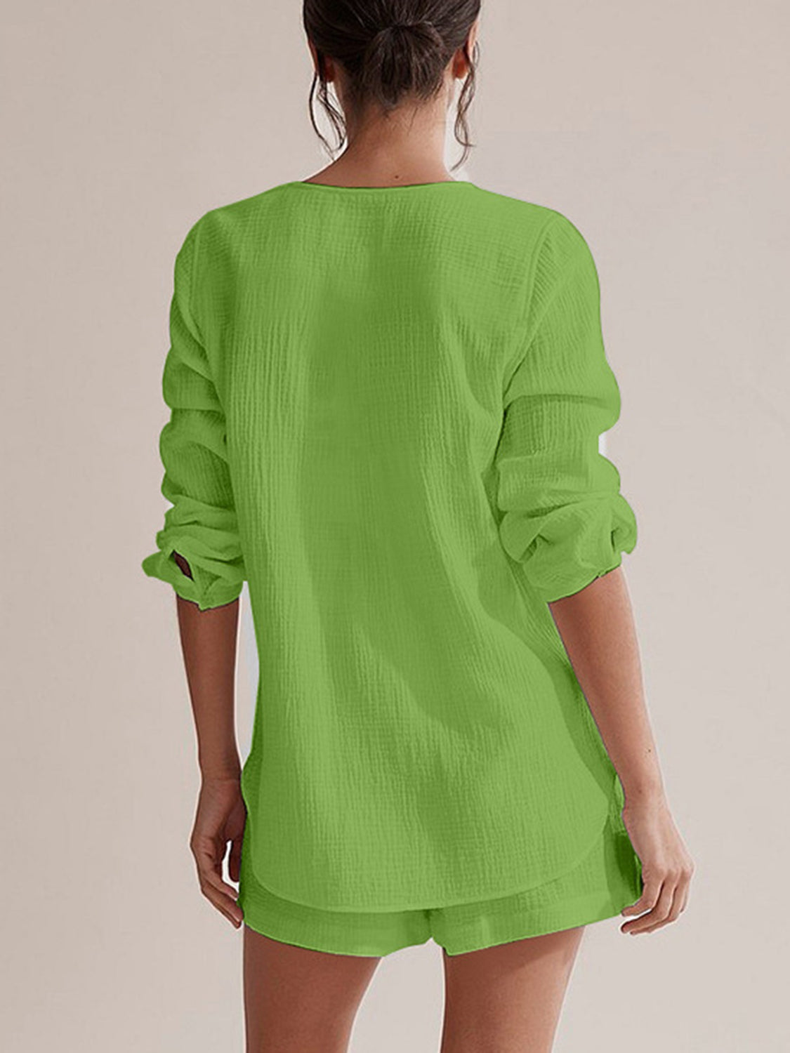 Ensemble haut à manches longues et short crantés