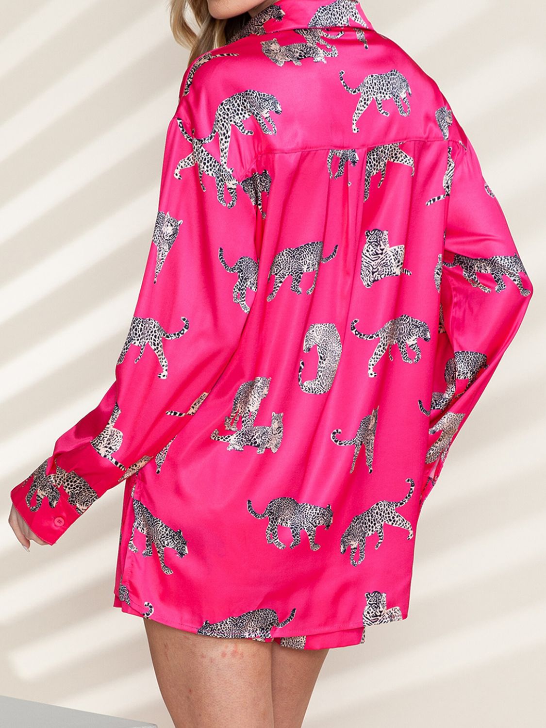 Ensemble chemise boutonnée et short à motif animal