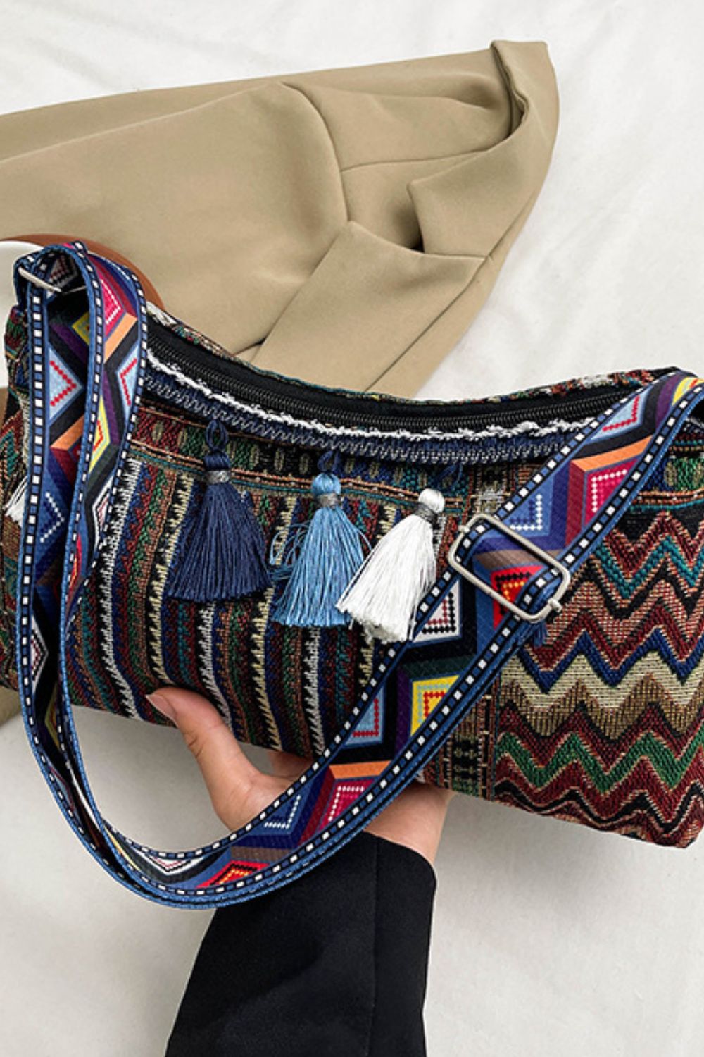 Sac à bandoulière réglable à pompon
