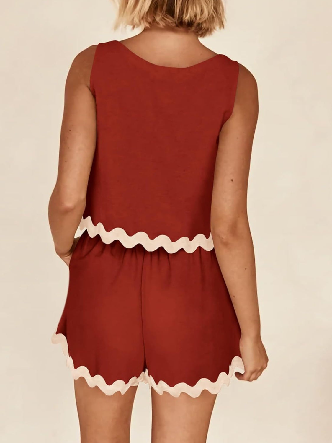 Ensemble haut sans manches et short à bordure contrastée