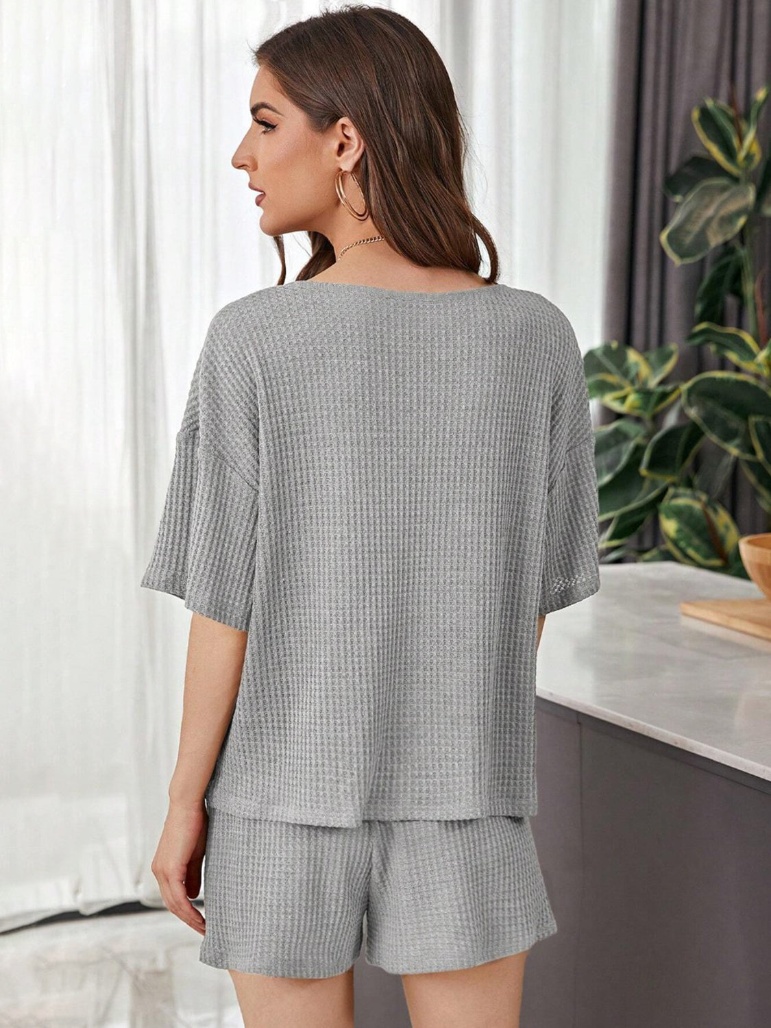Ensemble haut et short en tricot gaufré à épaules tombantes, taille réelle
