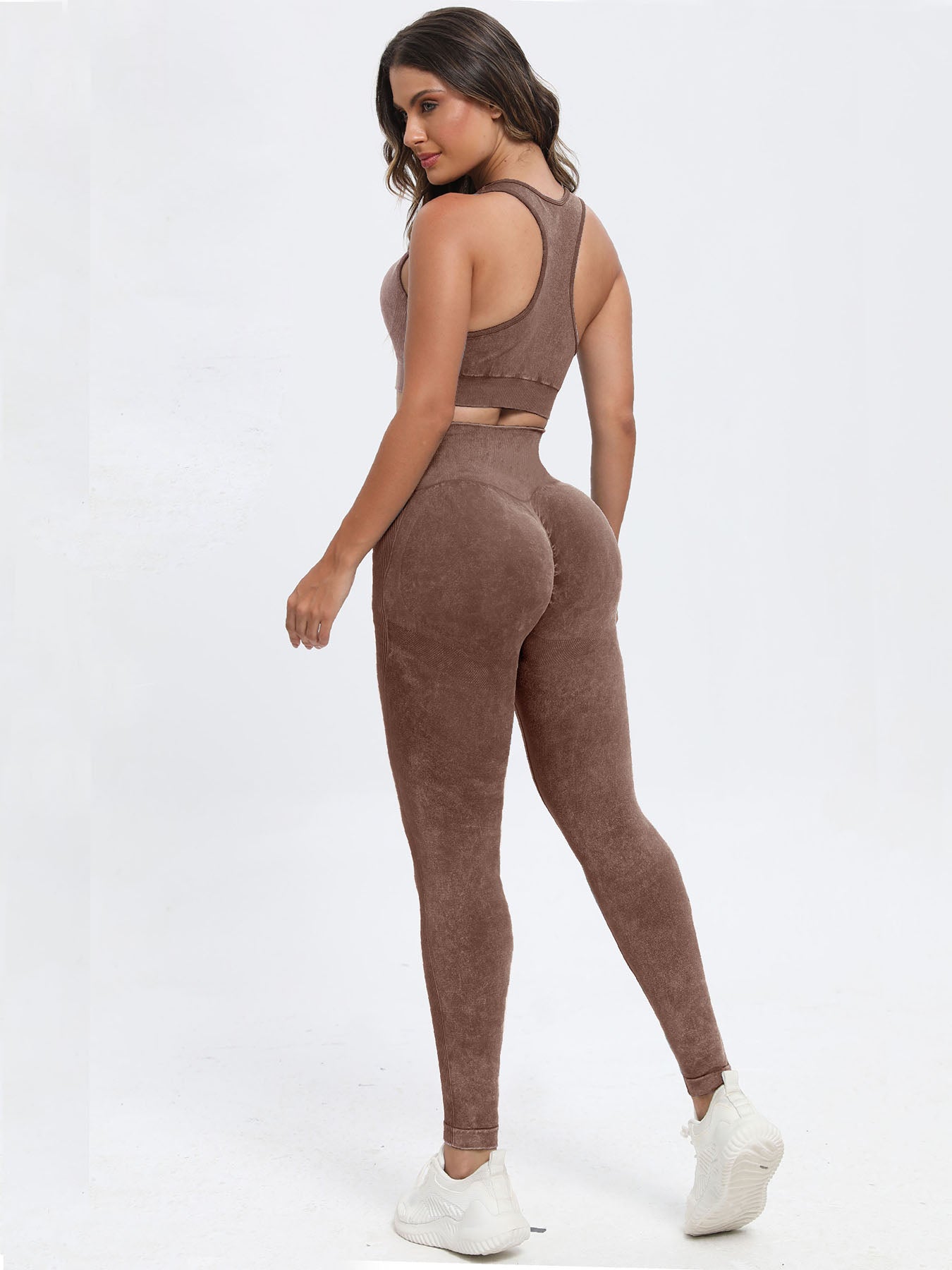 Ensemble haut et pantalon à larges bretelles et col rond