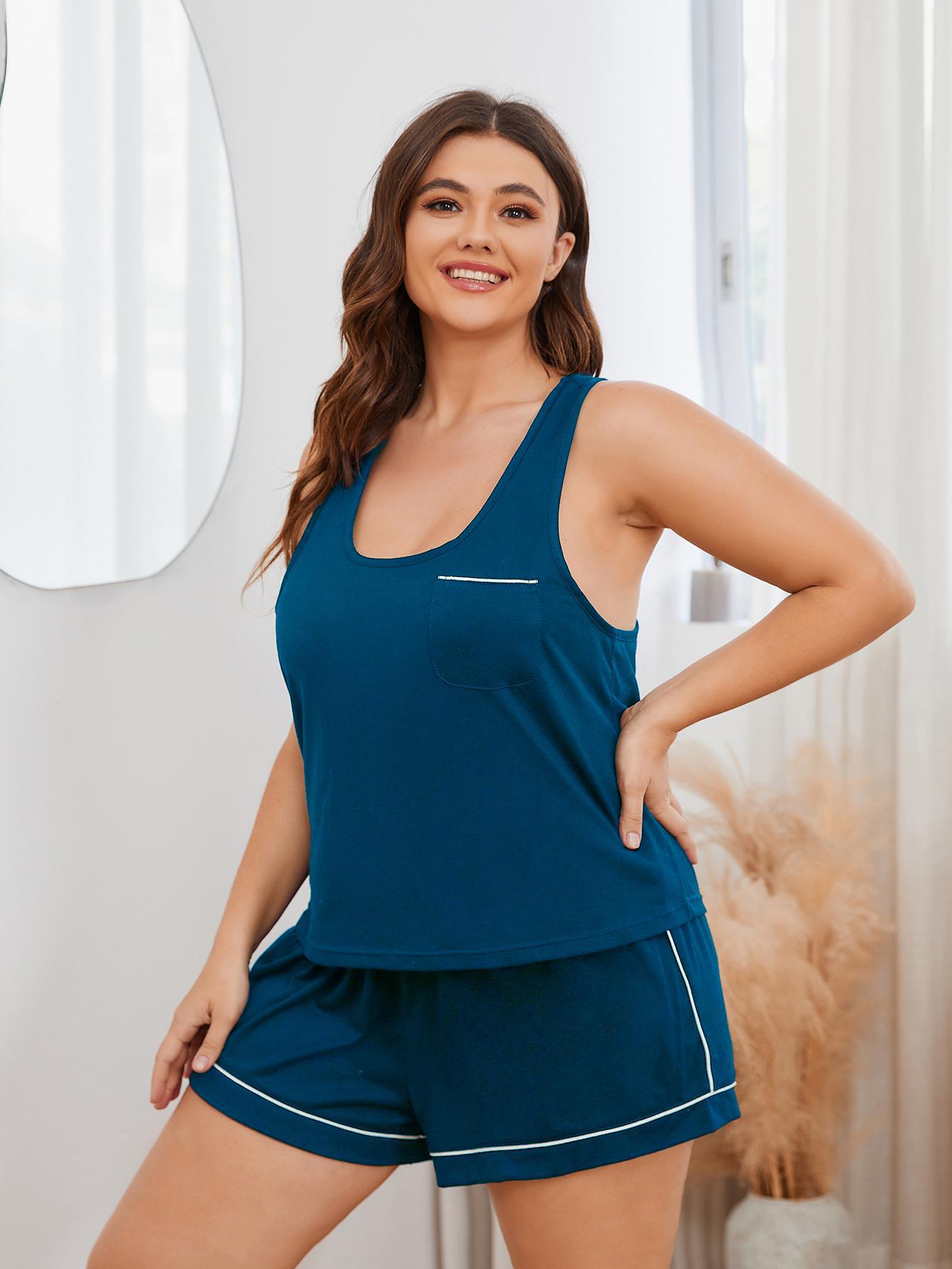 Ensemble de détente grande taille avec débardeur et short à dos nageur et passepoils contrastés