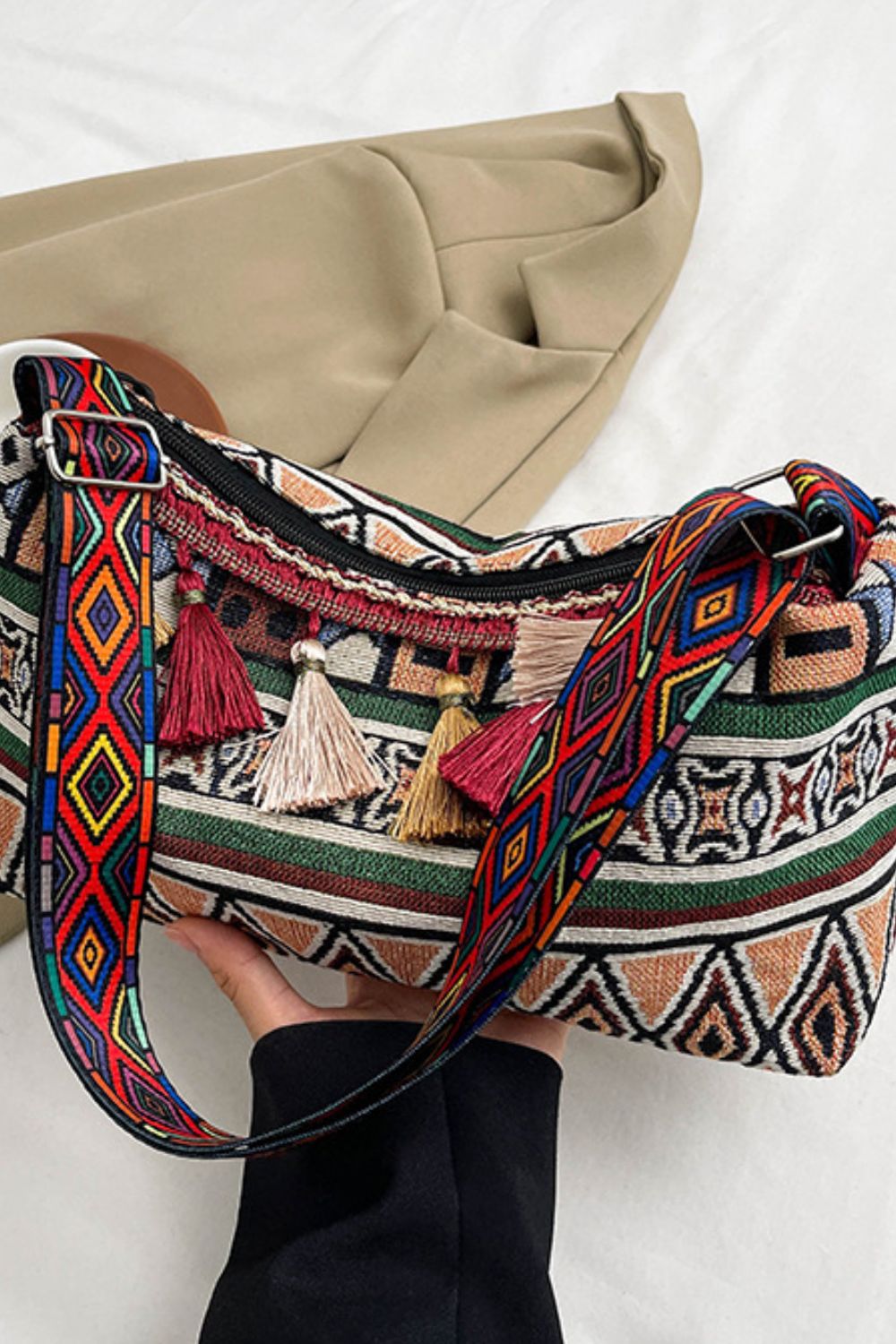 Sac à bandoulière réglable à pompon