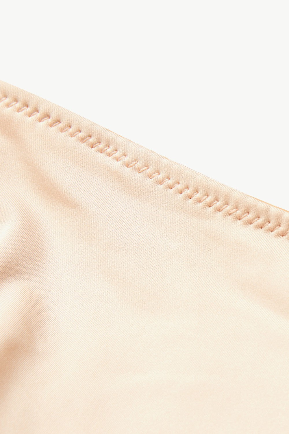 Short gainant taille haute à enfiler