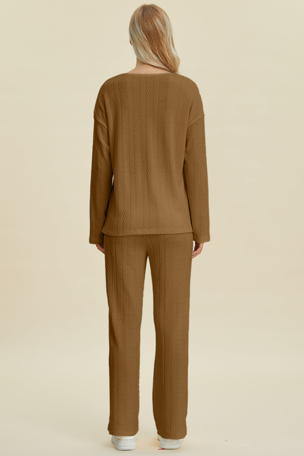 Ensemble haut à manches longues et pantalon en tricot torsadé Double Take Full Size
