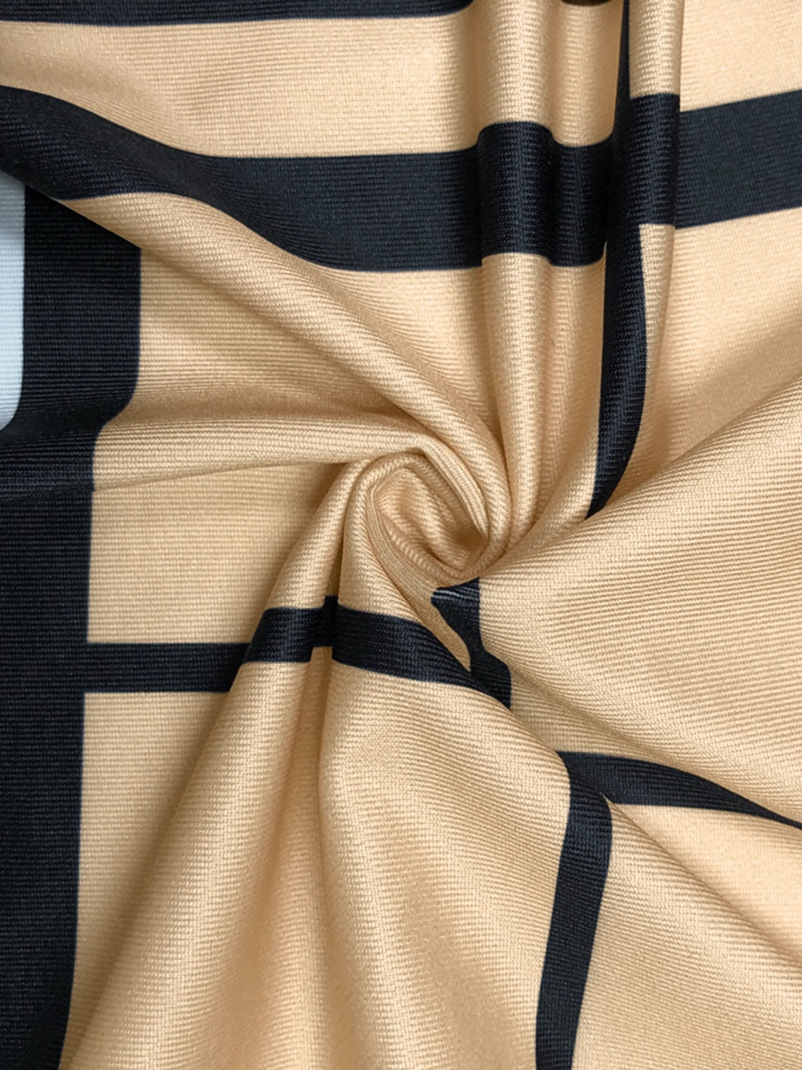 Robe portefeuille à carreaux grande taille, col en V, manches longues