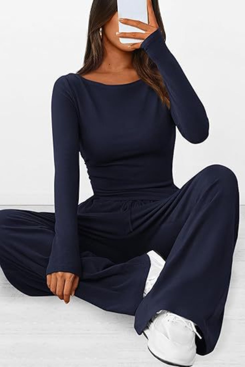 Ensemble haut à manches longues et pantalon à col rond