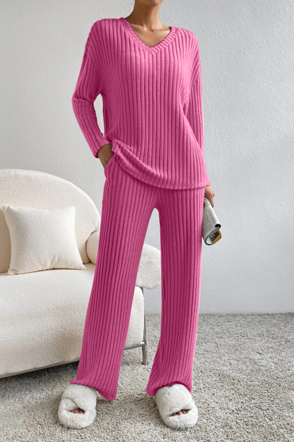 Ensemble haut et pantalon côtelé à col en V