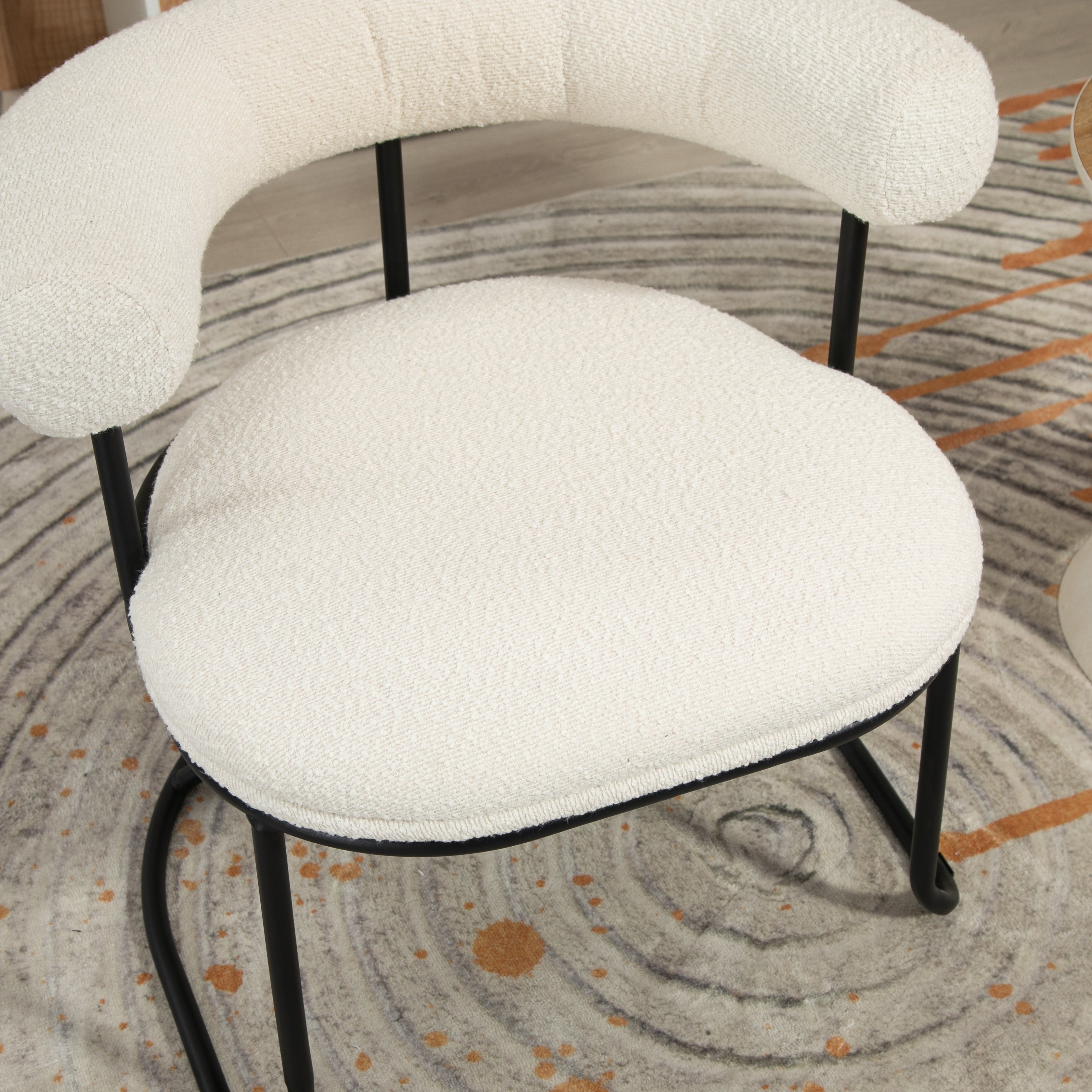Ensemble de deux chaises de salle à manger COOLCOOL Boucle, chaise médiévale moderne à dossier incurvé, coussin rond (Boucle beige)