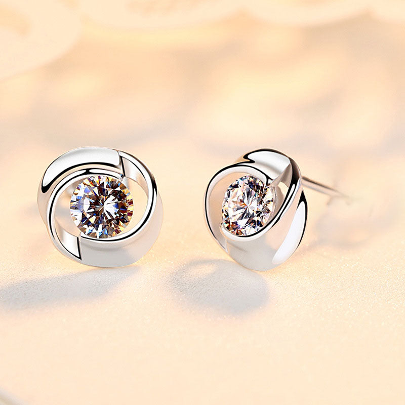 Boucles d'oreilles en argent pur S925 avec boucles d'oreilles en forme de pétale, boucles d'oreilles en forme de mini trèfle rose minimaliste coréenne pour femmes