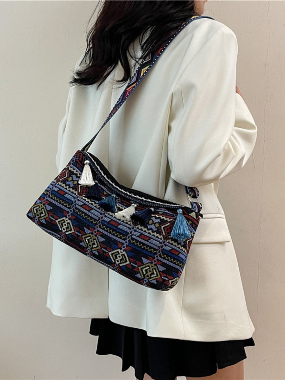 Sac à bandoulière réglable à pompon