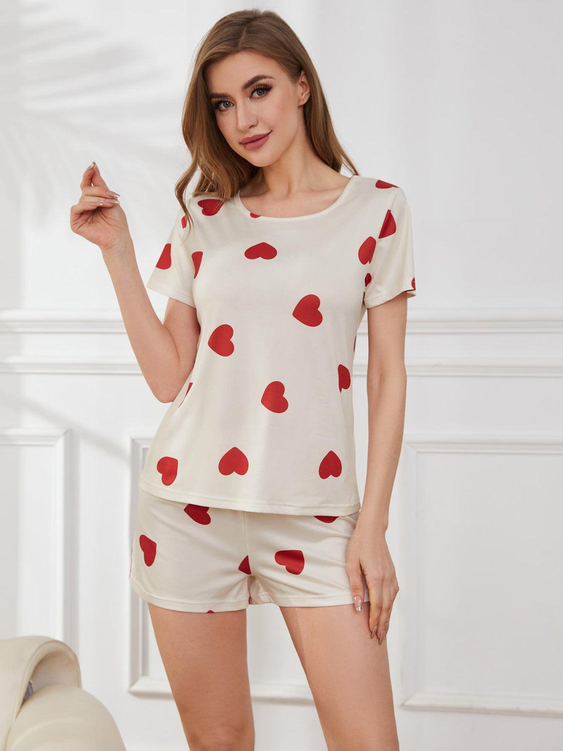 Ensemble de détente haut à col rond et short en forme de cœur