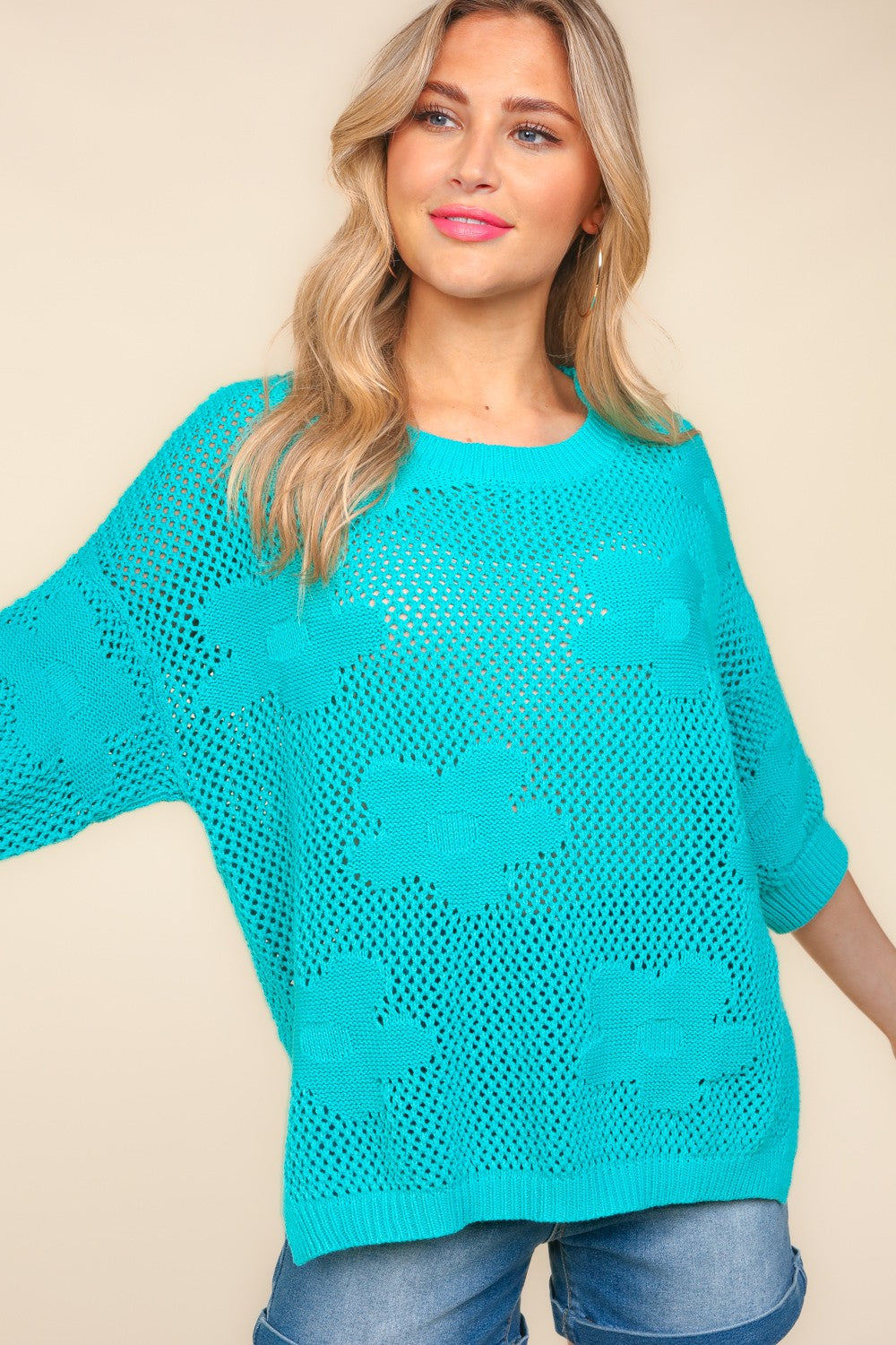 Haut en tricot à fentes latérales et motif floral au crochet Haptics