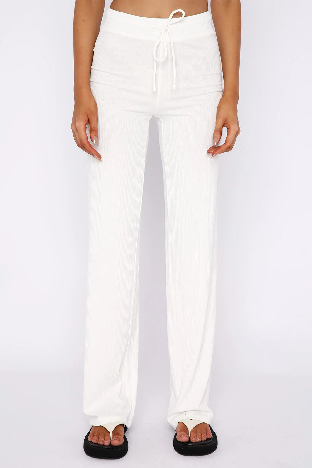 Ensemble haut à manches courtes et pantalon à col rond