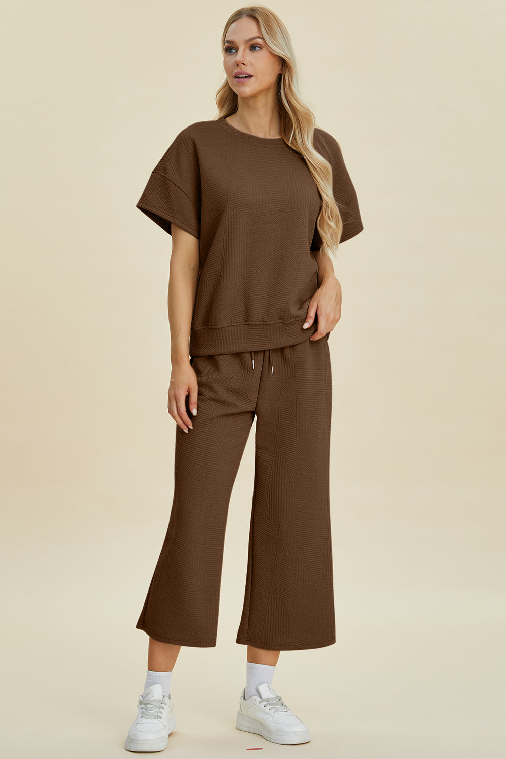 Ensemble haut et pantalon texturés à col rond et taille complète Double Take