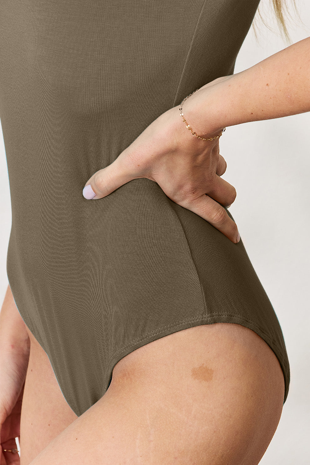 Body Basic Bae à manches courtes et col rond, taille standard