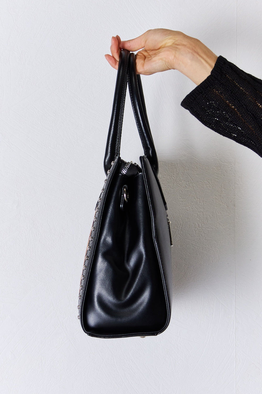 Sac à main à rivets contrastés léopard David Jones