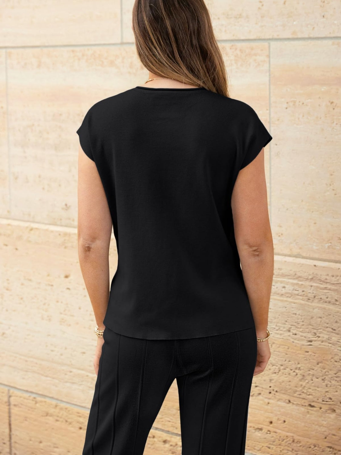 Ensemble en tricot haut à manches courtes et pantalon à col rond