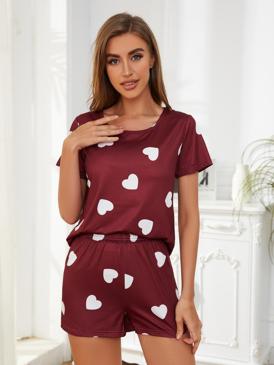Ensemble de détente haut à col rond et short en forme de cœur
