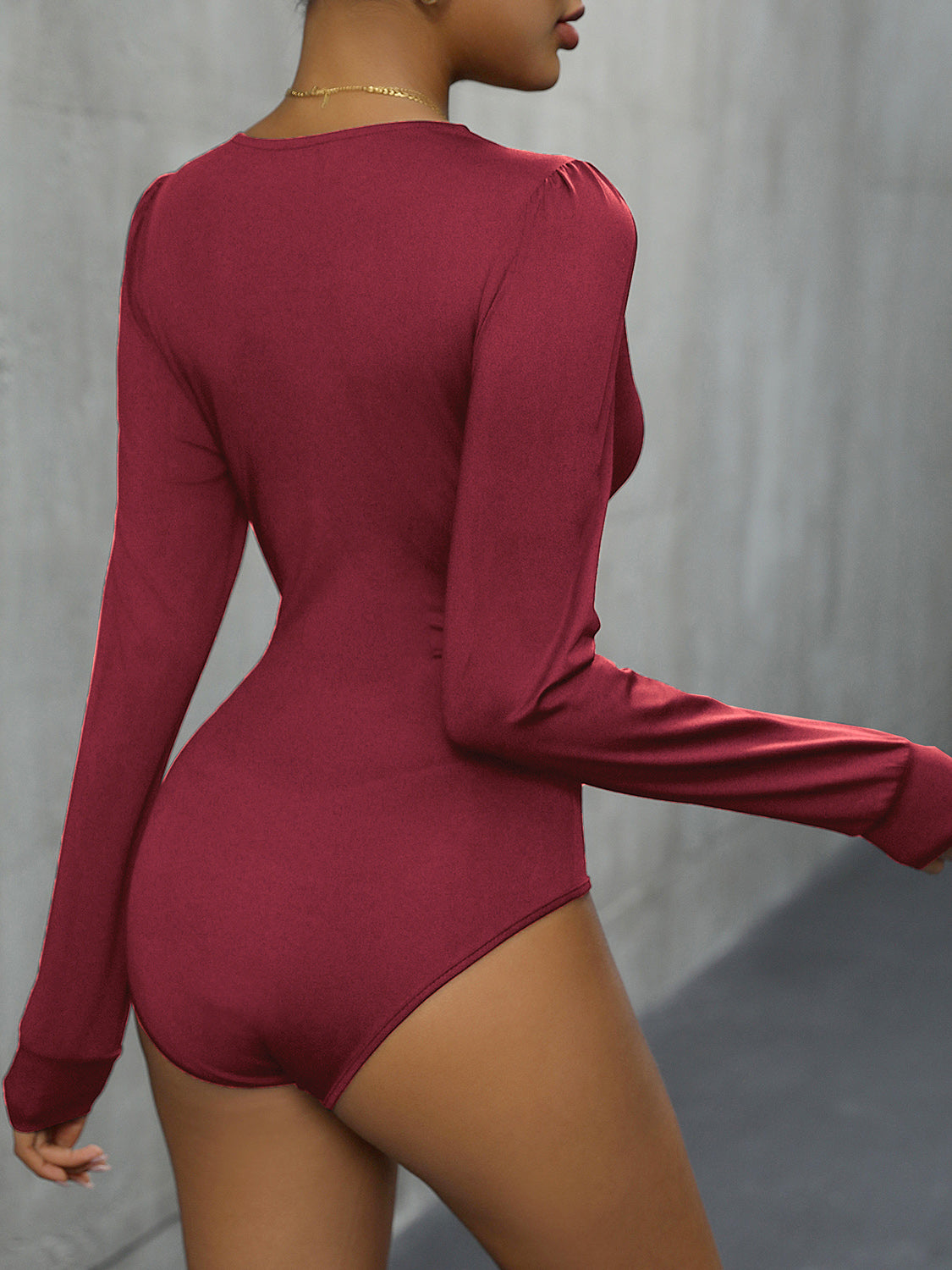 Body plongeant à manches longues et détails en dentelle Perfee