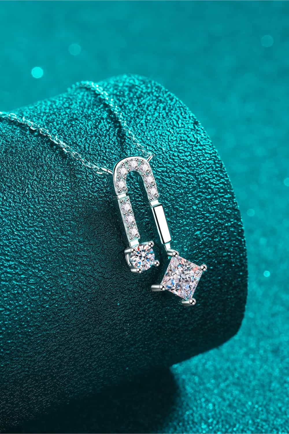 Collier en argent sterling 925 avec moissanite de 1,3 carat