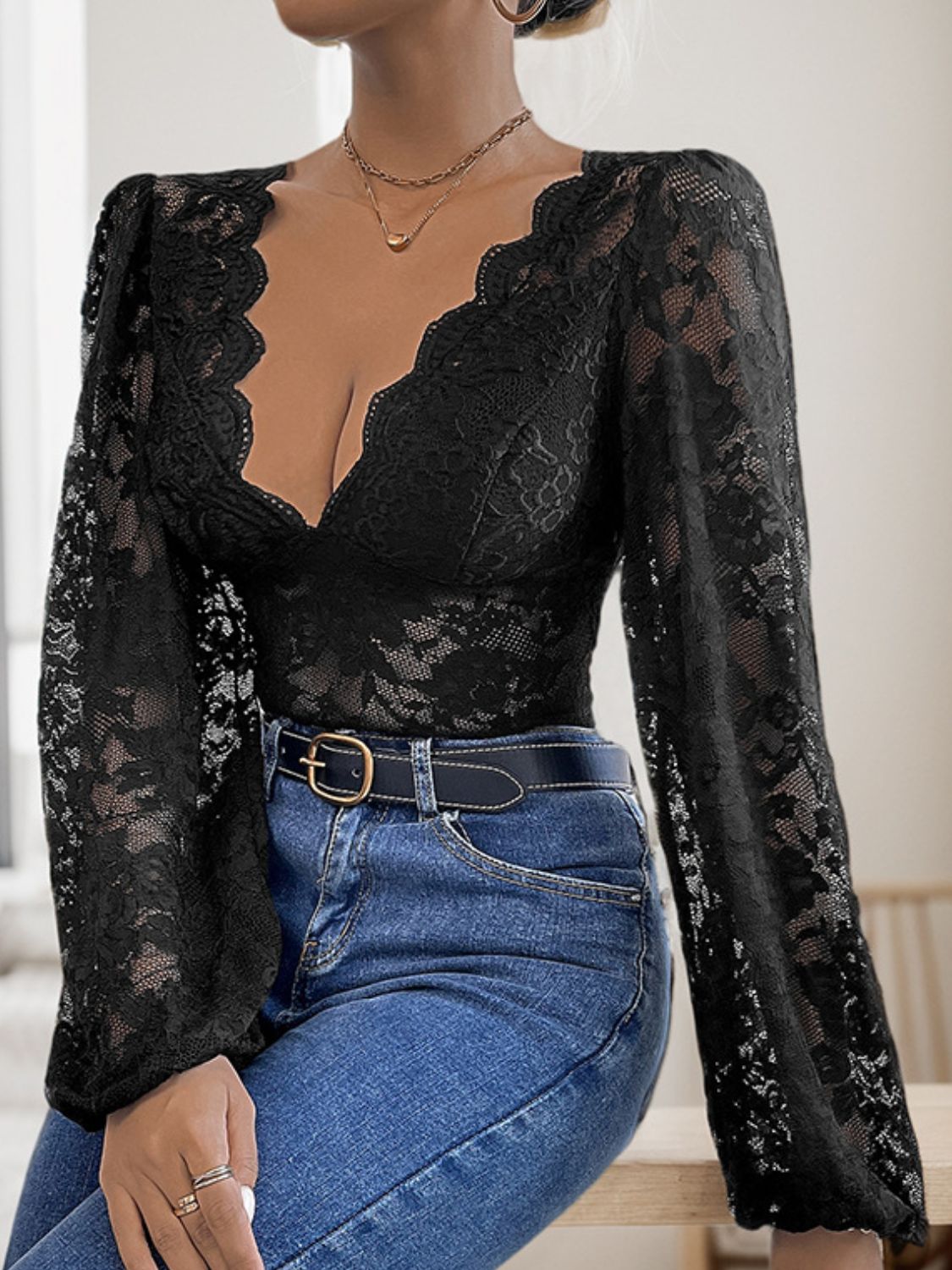 Body plongeant à manches longues en dentelle Perfee