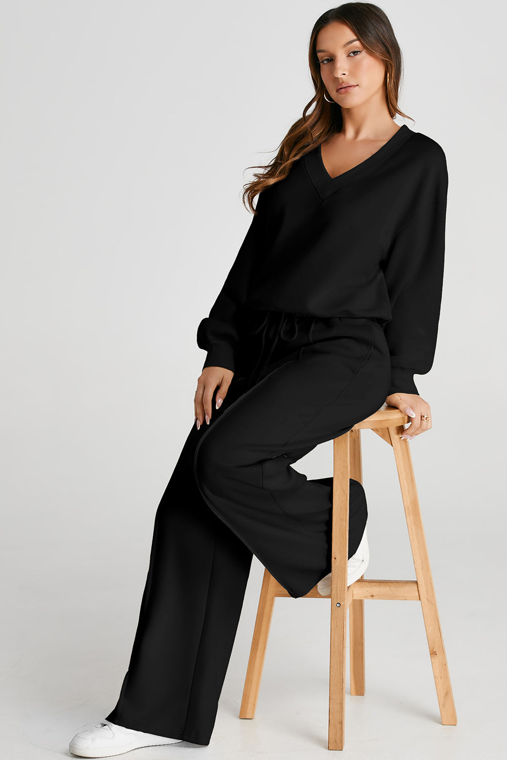 Ensemble haut à manches longues et pantalon à col en V