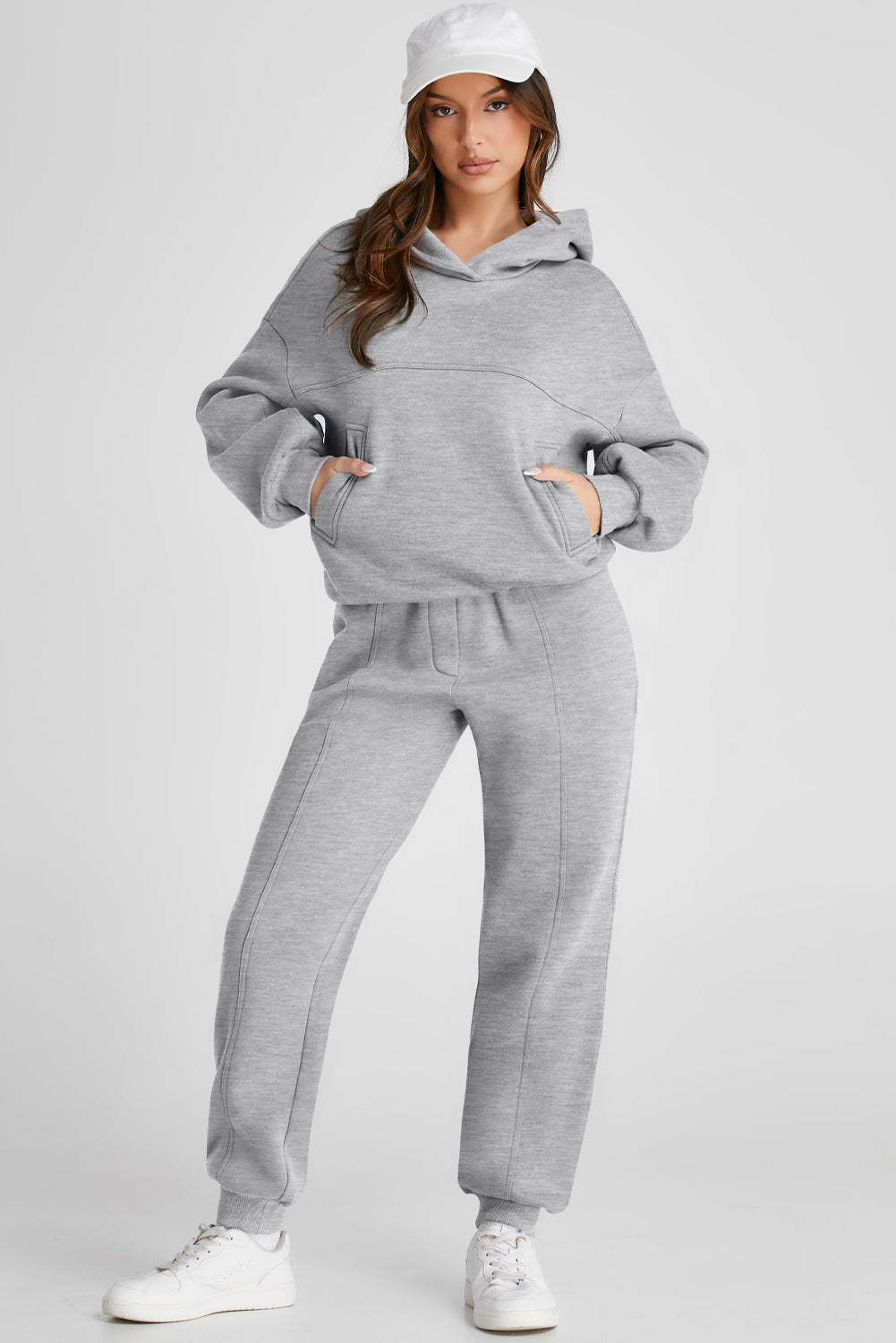 Ensemble actif à capuche et pantalon à manches longues et épaules tombantes