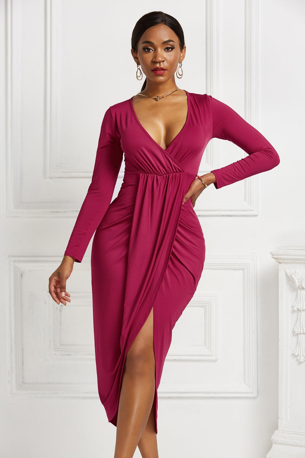 Robe à manches longues froncée et volantée
