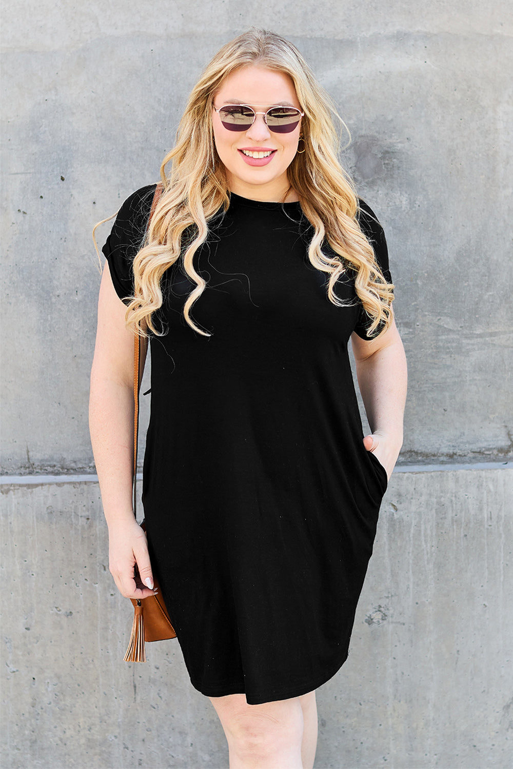Robe basique Bae Bamboo à col rond et manches courtes avec poches