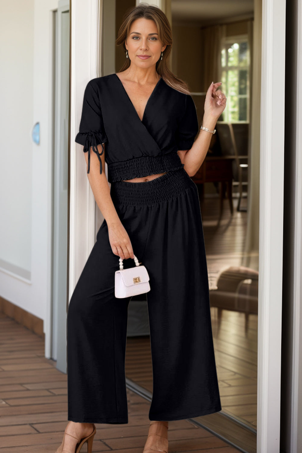 Ensemble haut à manches courtes et pantalon à surplis
