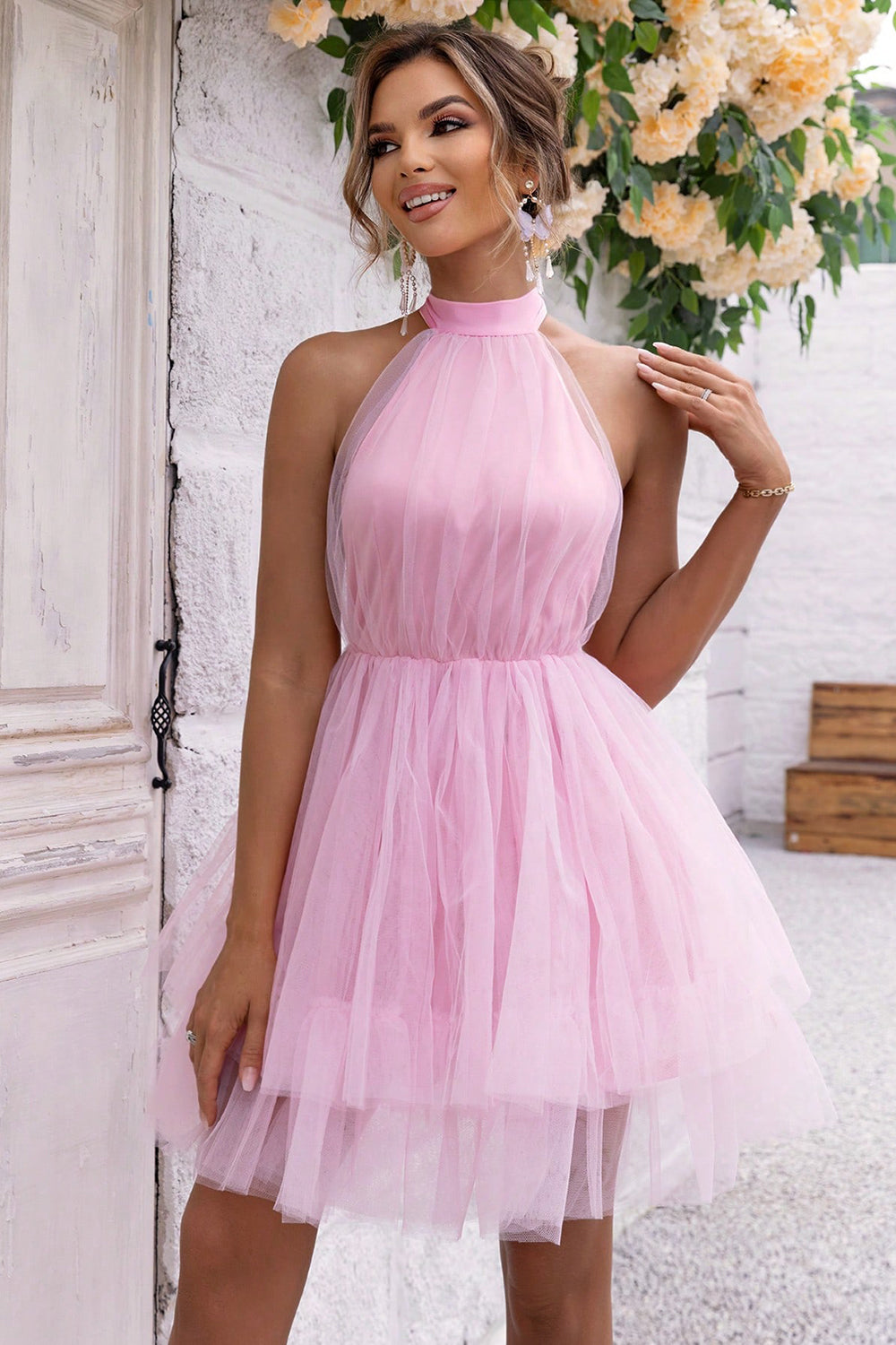 Robe dos nu en maille à col licou