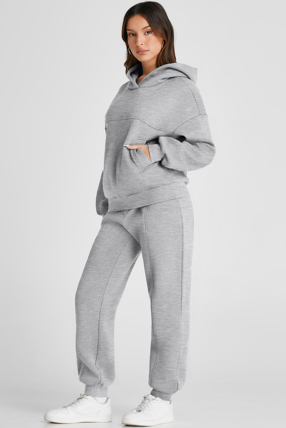 Ensemble actif à capuche et pantalon à manches longues et épaules tombantes
