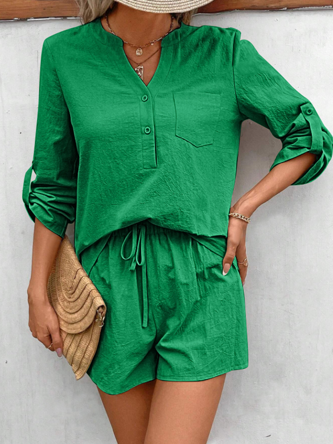Ensemble haut à manches longues et short crantés