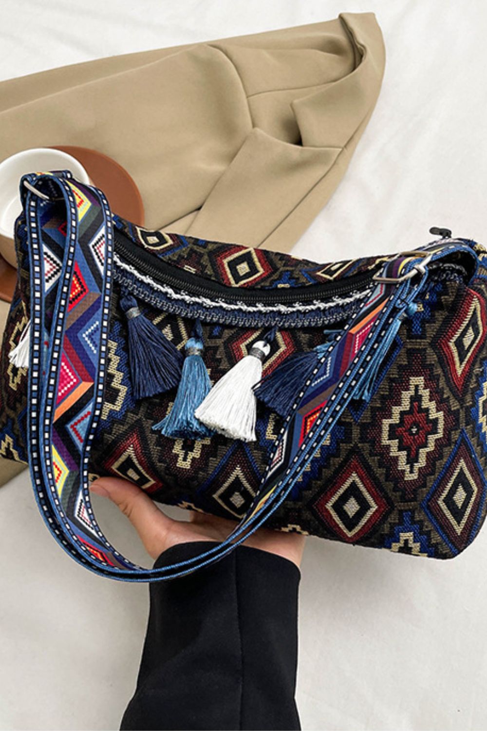 Sac à bandoulière réglable à pompon