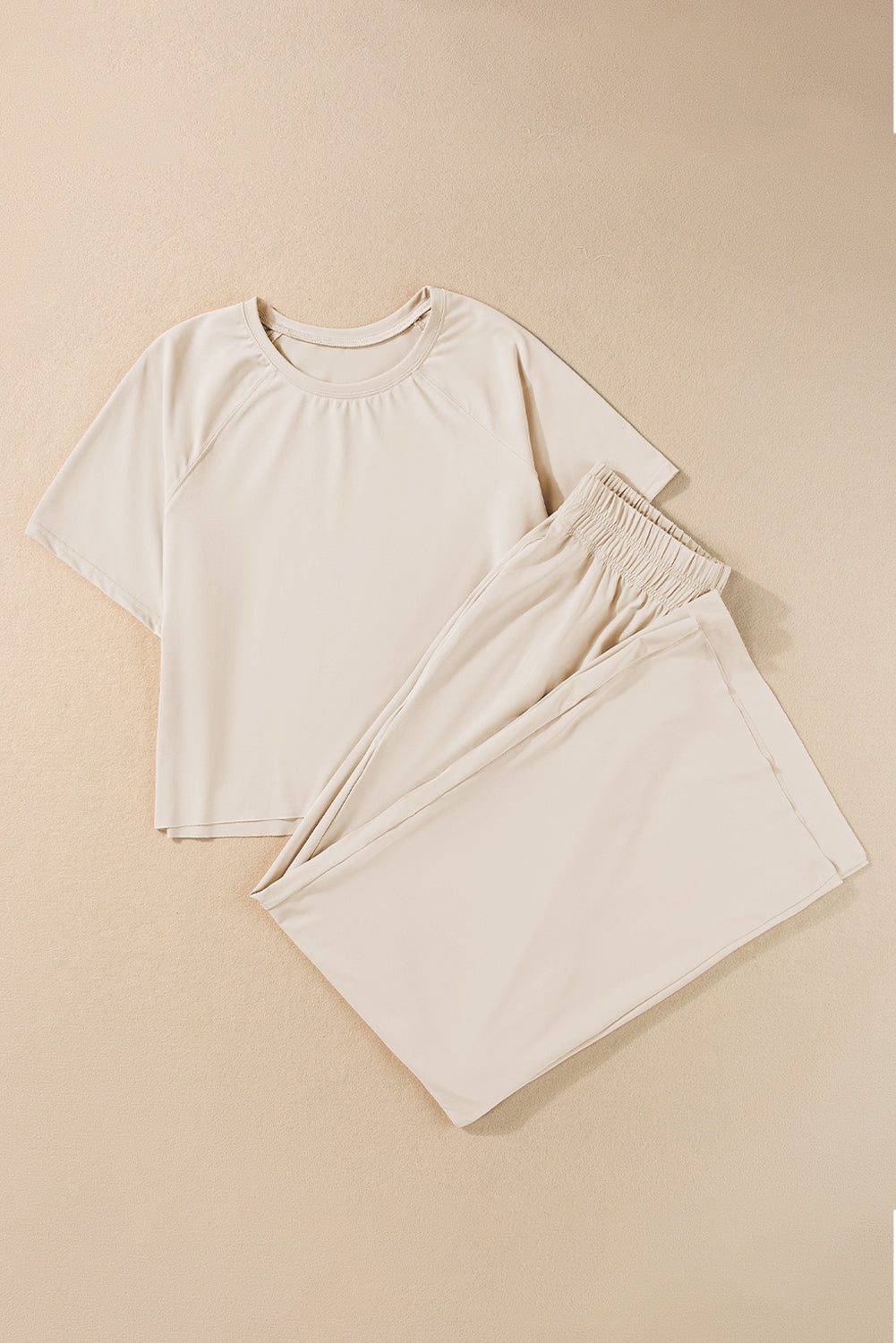 Ensemble haut à manches courtes et pantalon à col rond