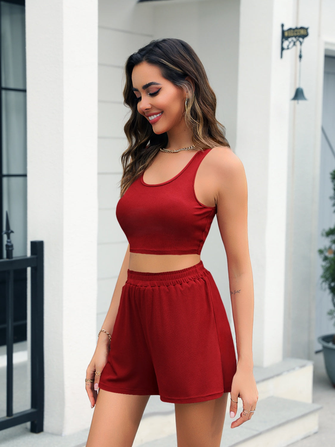 Ensemble débardeur et short à col rond
