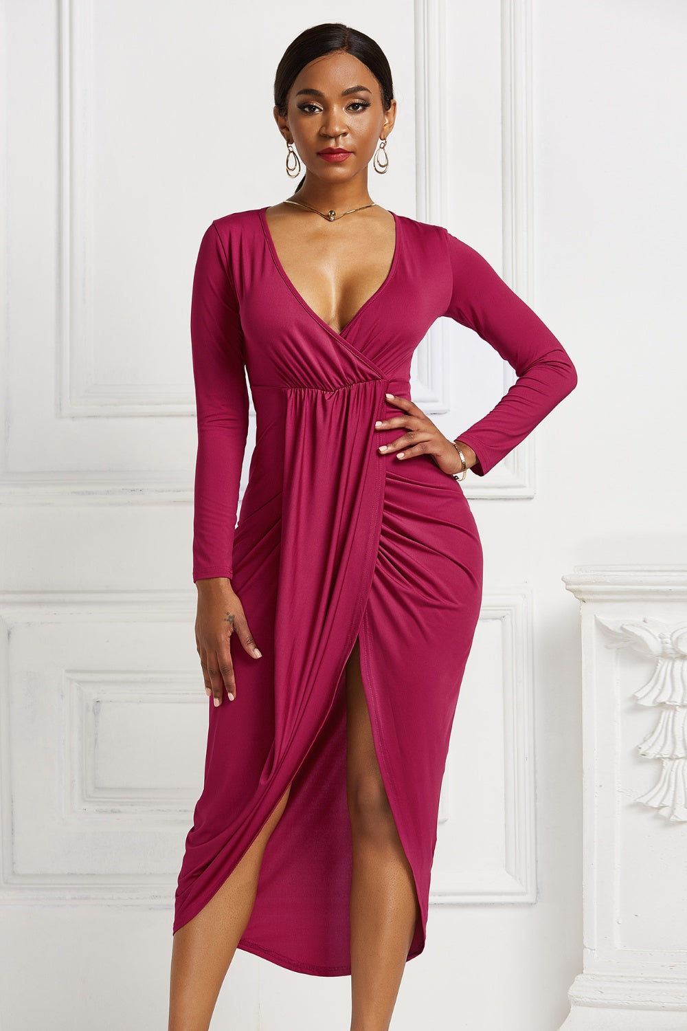 Robe à manches longues froncée et volantée