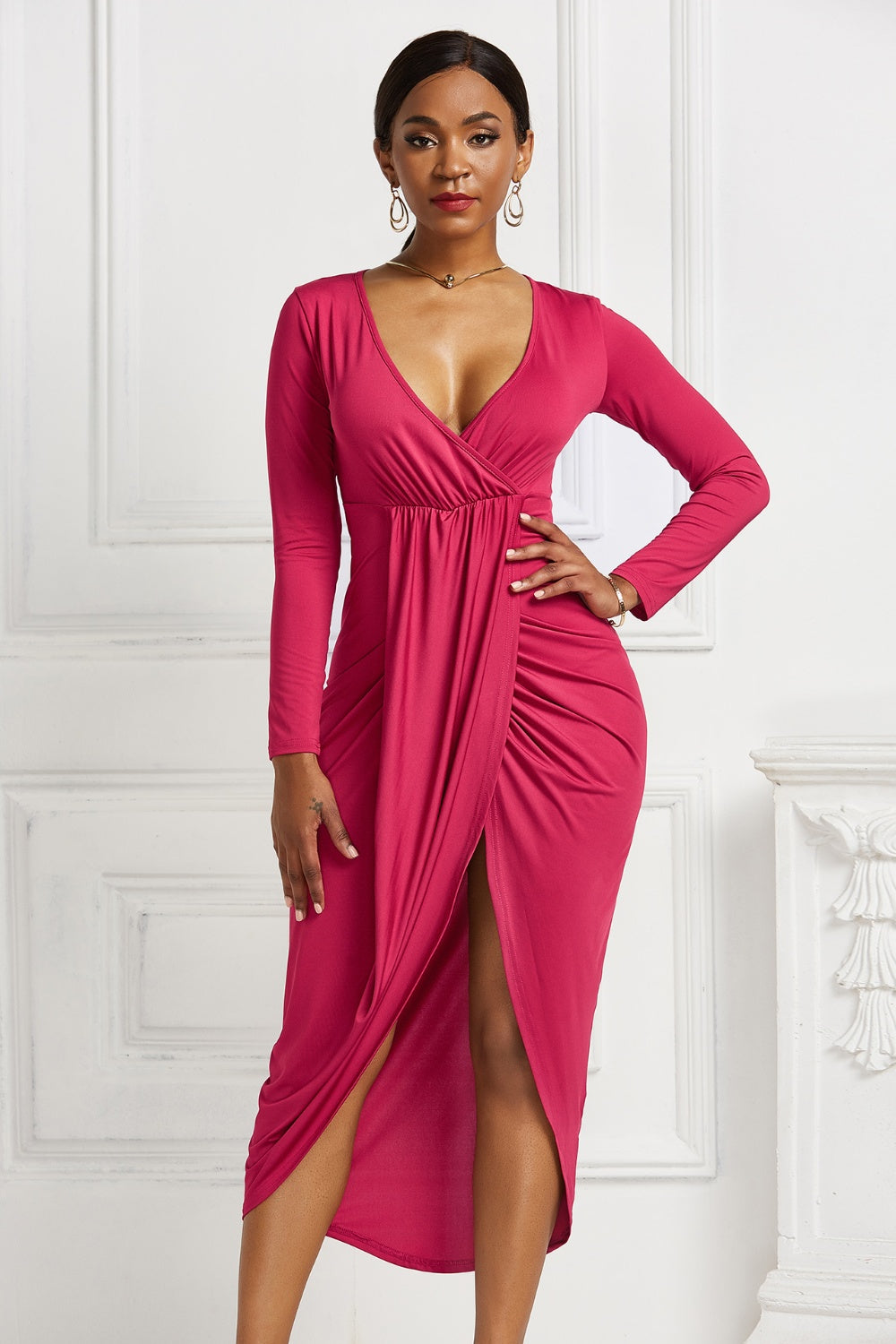 Robe à manches longues froncée et volantée