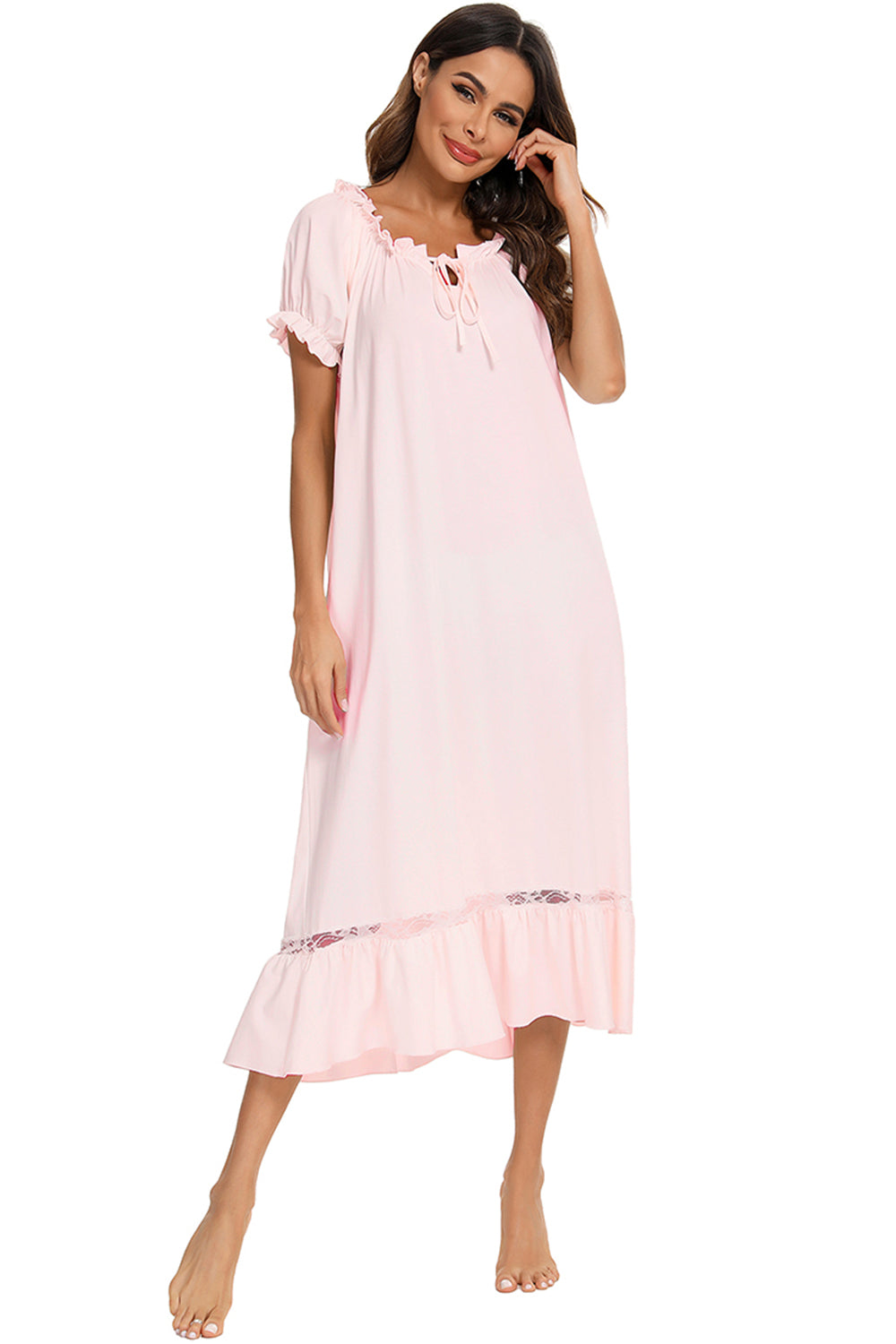 Robe de détente à manches courtes et détails en dentelle