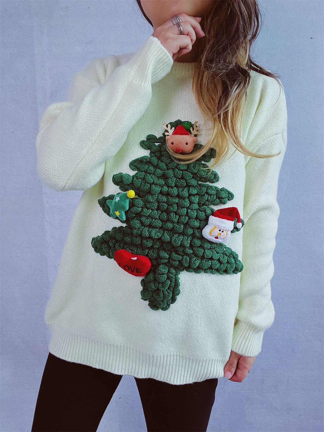Pull à manches longues et col rond motif sapin de Noël