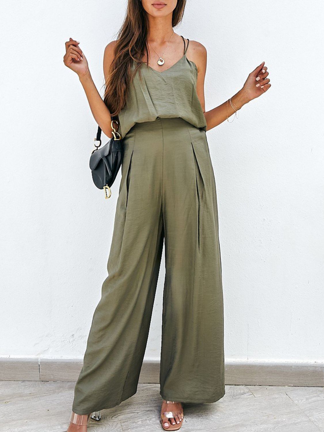 Ensemble caraco à bretelles spaghetti et pantalon large