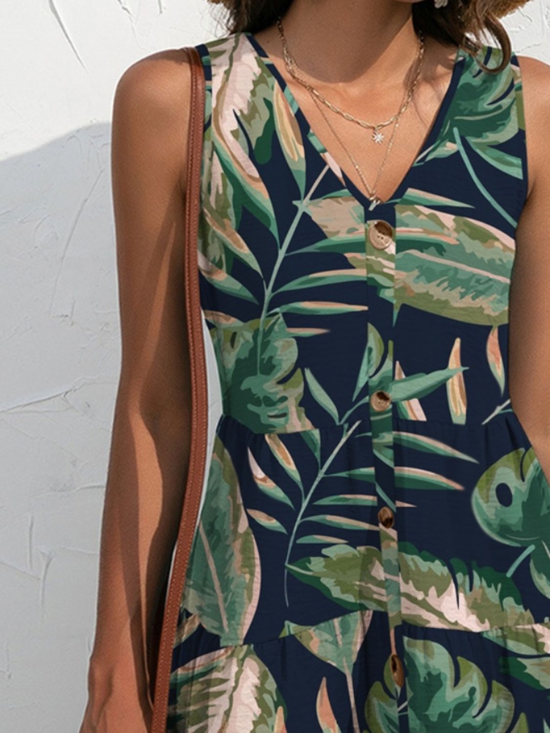 Mini-robe sans manches à col en V imprimée FAM-FAM