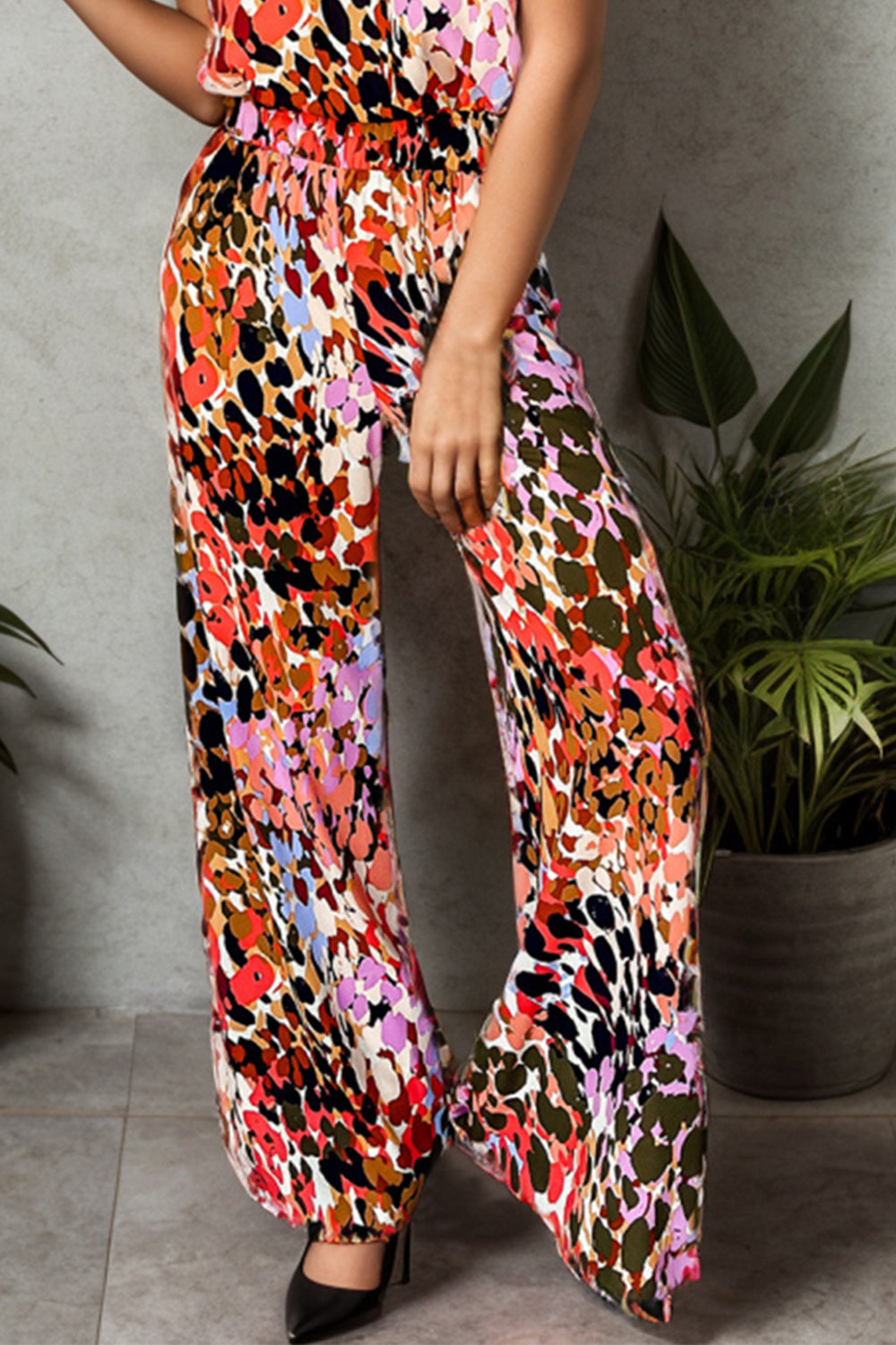Ensemble haut et pantalon à col montant imprimé noué