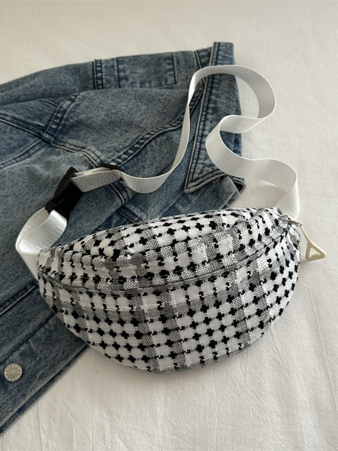 Sac bandoulière à larges bretelles à carreaux