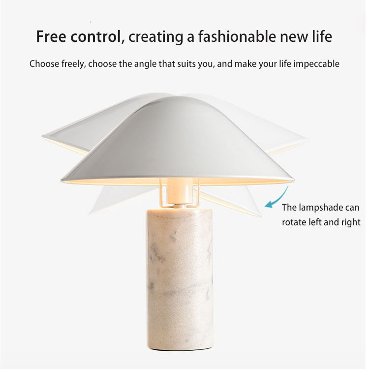 Lampe de table champignon en marbre, design nordique moderne et minimaliste, idéale pour un salon, une table de chevet, un bureau ou une créativité personnalisée.